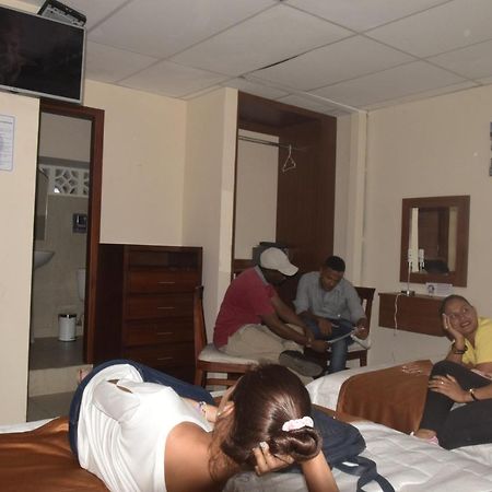 Olan'S Hotel Group Esmeraldas Kültér fotó